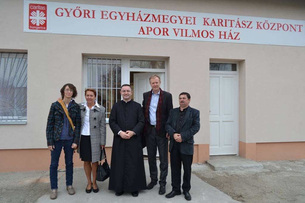 Otvorenie budovy katolíckej Charity v Gyor