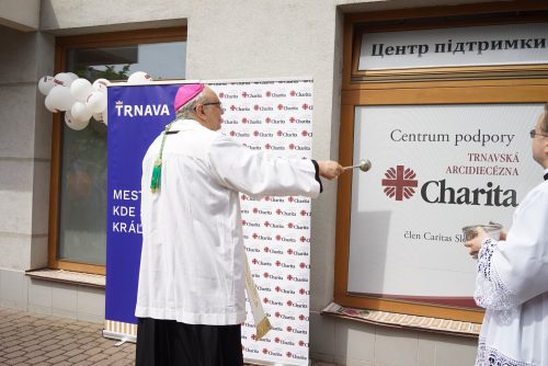 Trnavská charita pomáha Ukrajincom v novootvorenom Centre podpory